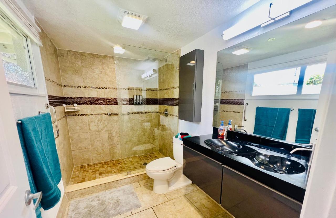 Close To Beaches With Hot Tub And Large Garden サラソータ エクステリア 写真